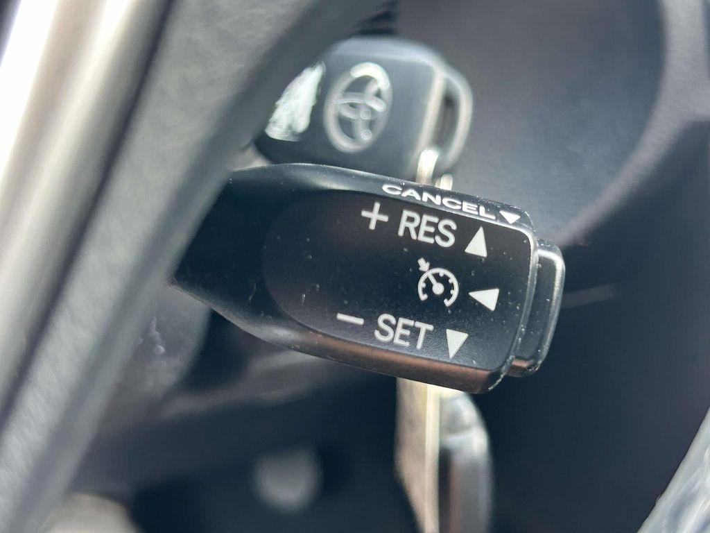 Toyota Corolla 4dr Sdn CVT LE Premium (Natl) 2014