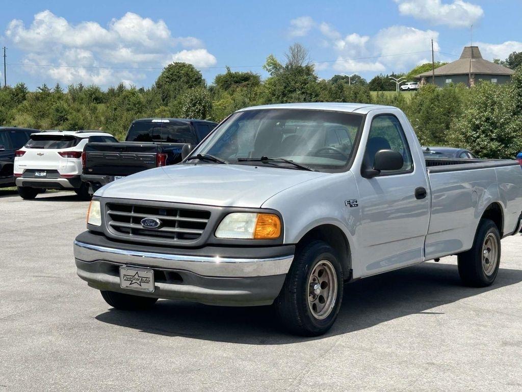 Ford F-150 Heritage Reg Cab 120" XLT 2004
