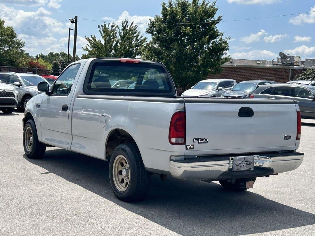 Ford F-150 Heritage Reg Cab 120" XLT 2004