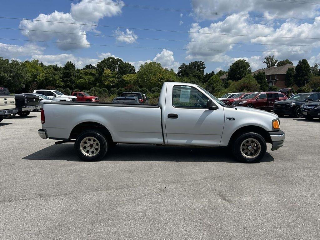 Ford F-150 Heritage Reg Cab 120" XLT 2004