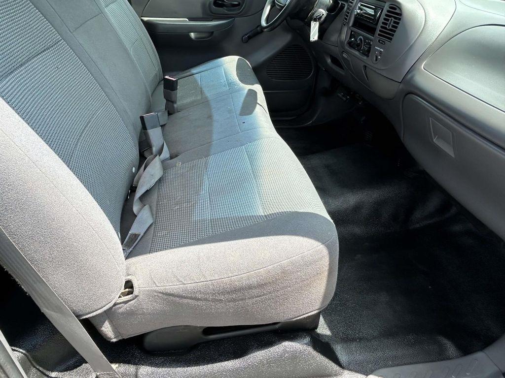 Ford F-150 Heritage Reg Cab 120" XLT 2004