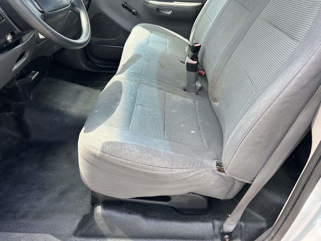 Ford F-150 Heritage Reg Cab 120" XLT 2004