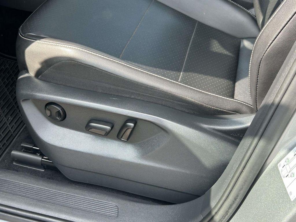 Volkswagen Tiguan 2.0T SE R-Line Black FWD 2021