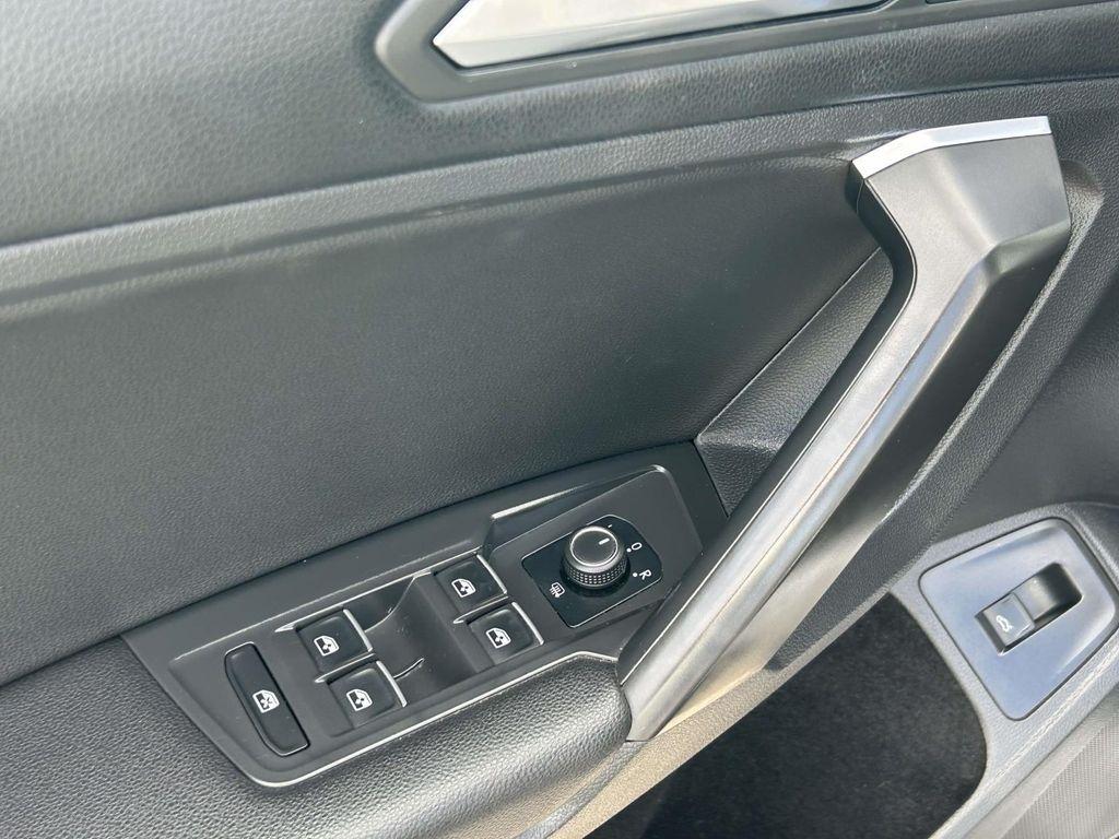 Volkswagen Tiguan 2.0T SE R-Line Black FWD 2021