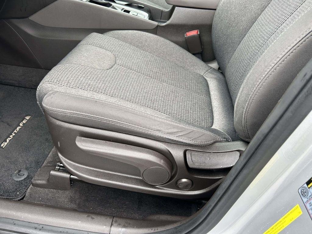 Hyundai Santa Fe SE 2.4L Auto AWD 2019