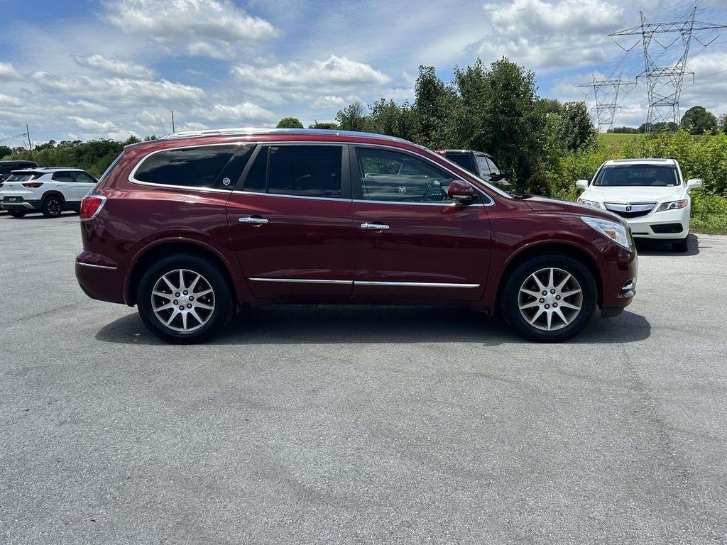 Buick Enclave FWD 4dr Leather 2017