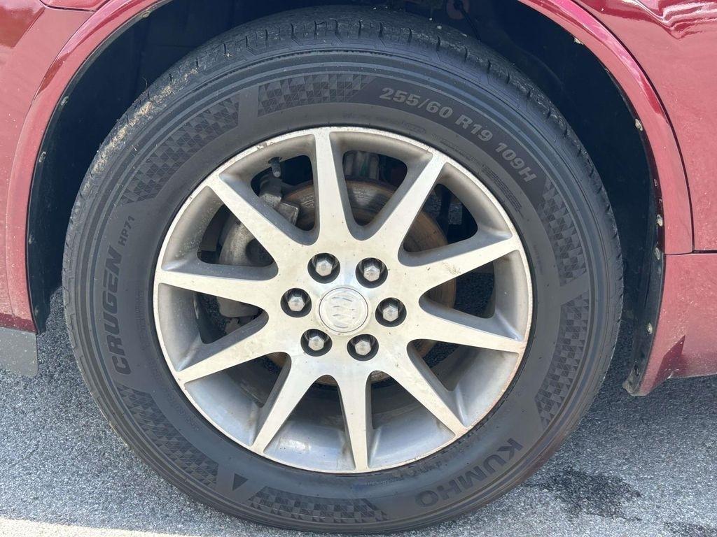 Buick Enclave FWD 4dr Leather 2017