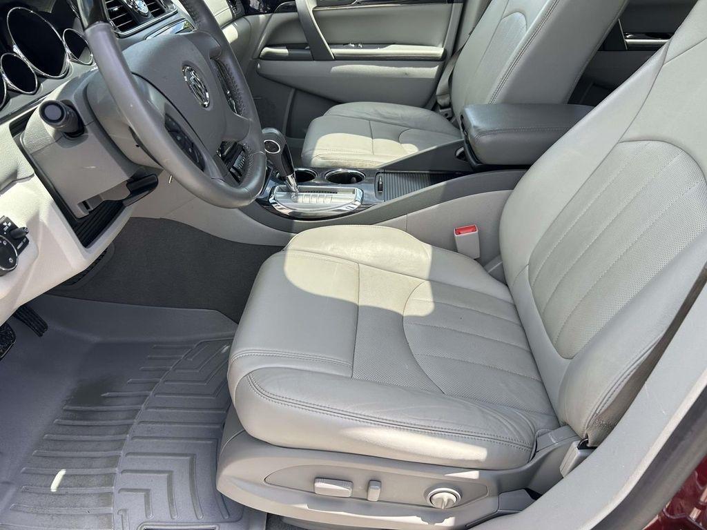 Buick Enclave FWD 4dr Leather 2017