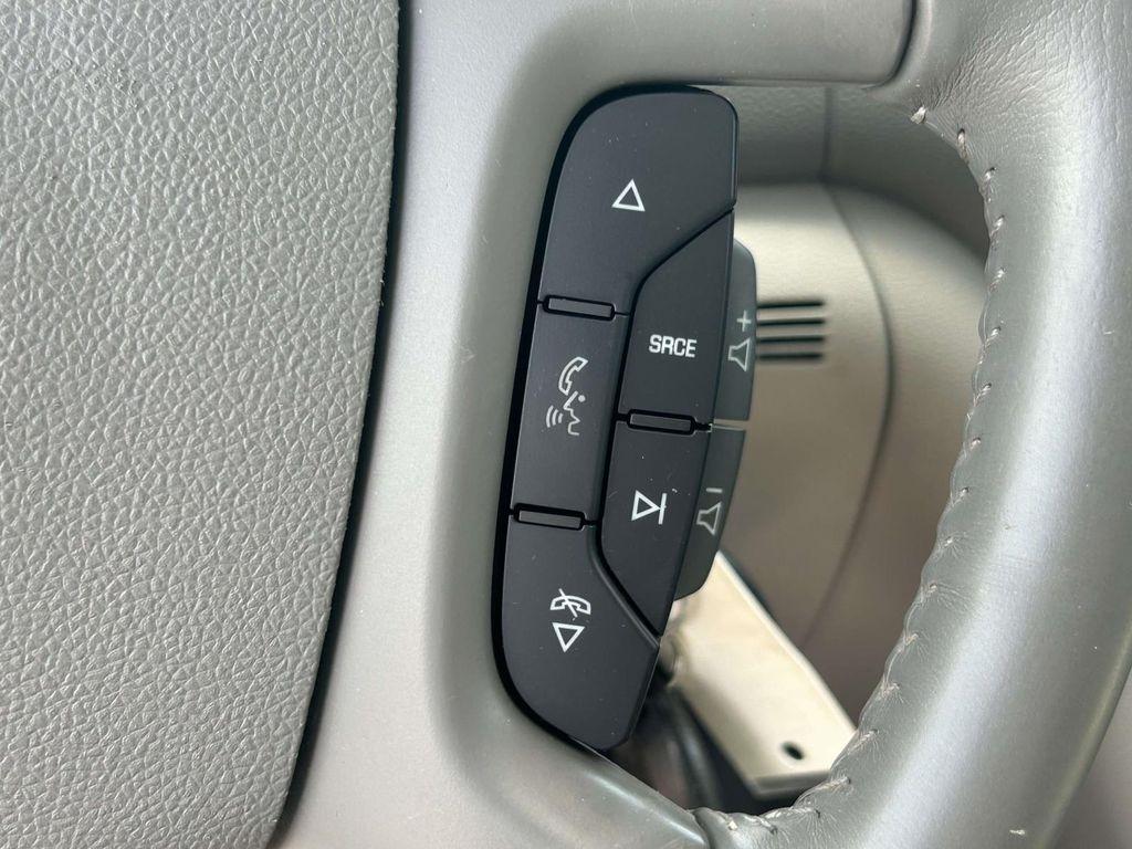Buick Enclave FWD 4dr Leather 2017