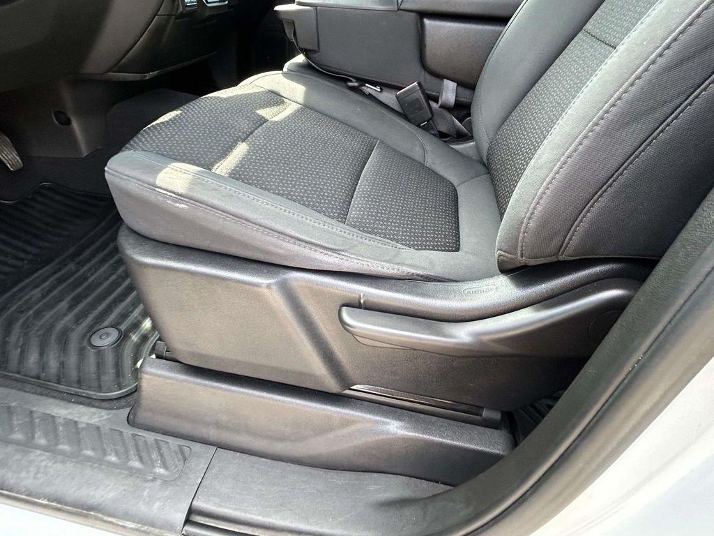 Chevrolet Silverado 1500 4WD Crew Cab 147" Custom 2019