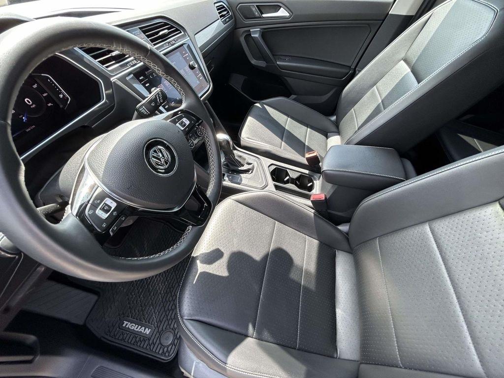 Volkswagen Tiguan 2.0T SE R-Line Black FWD 2021