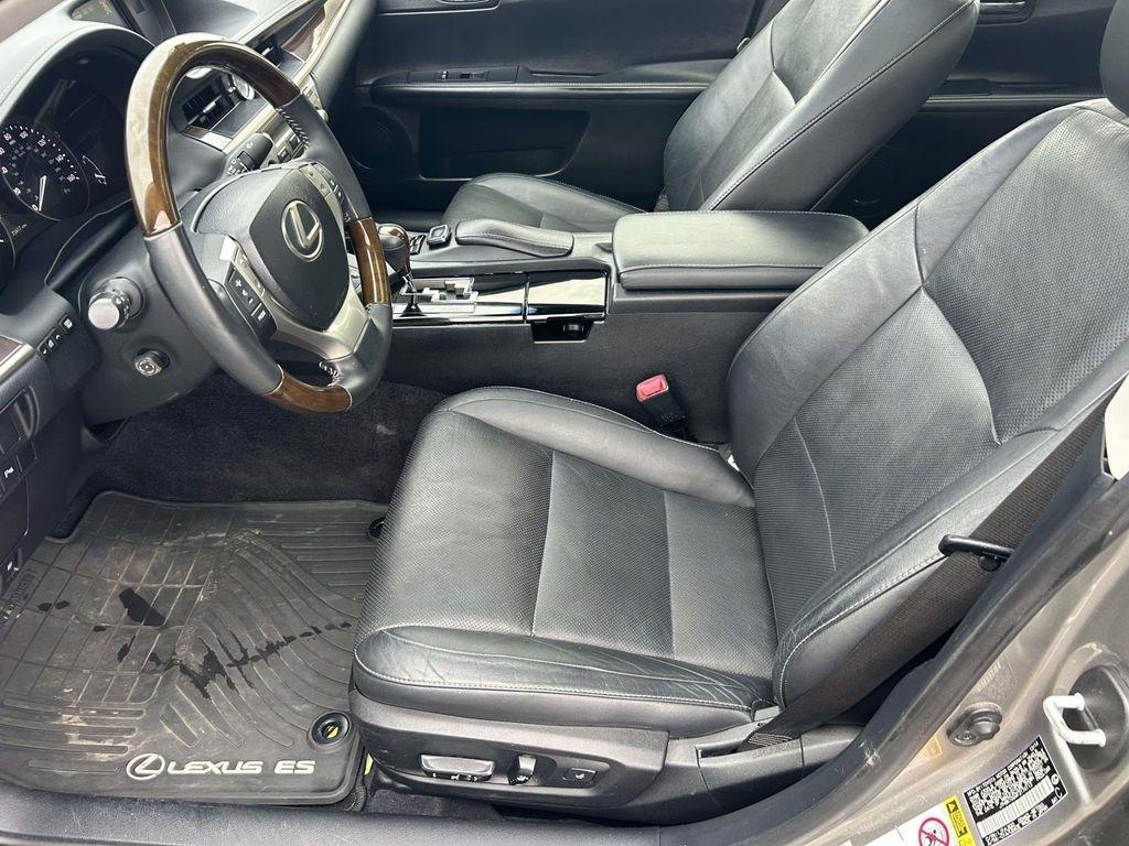 Lexus ES 350 4dr Sdn 2015