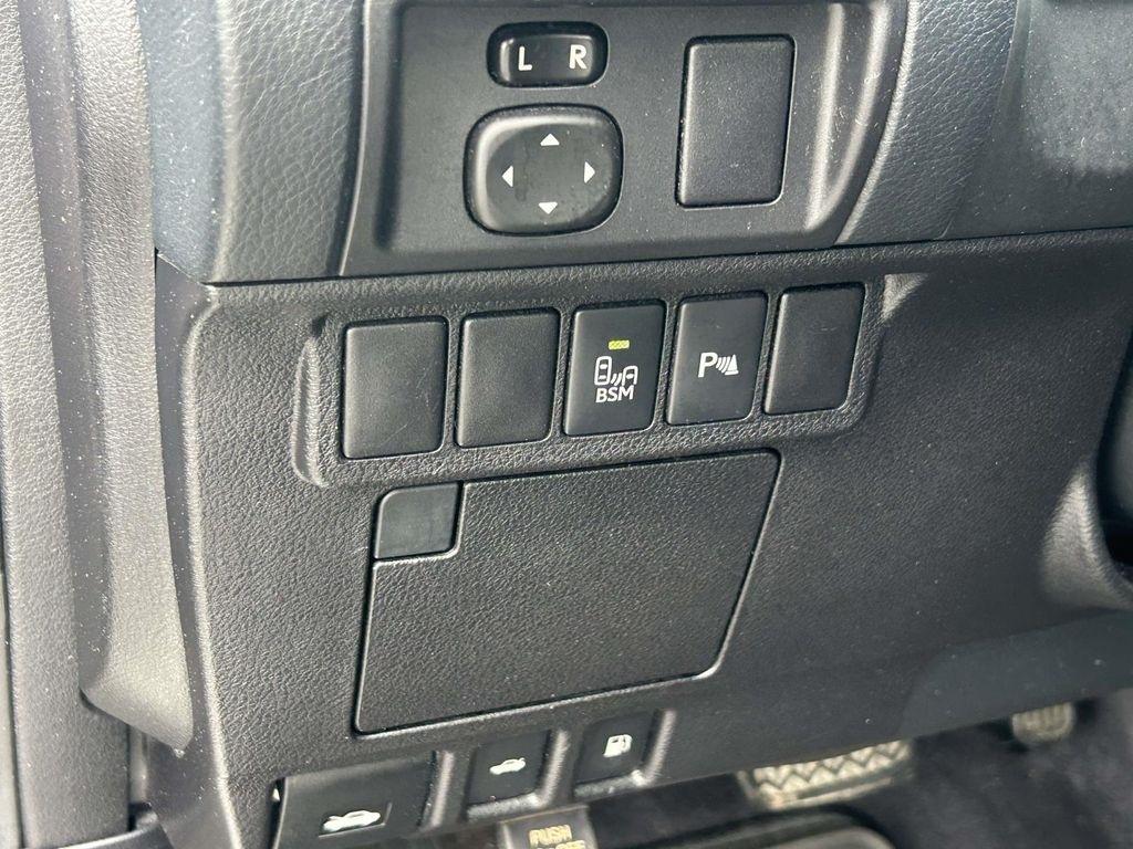 Lexus ES 350 4dr Sdn 2015