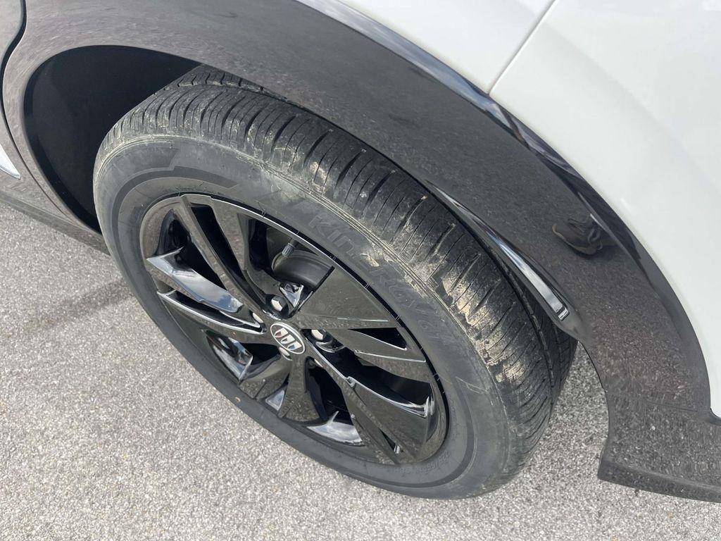 Buick Encore GX FWD 4dr Sport Touring 2024
