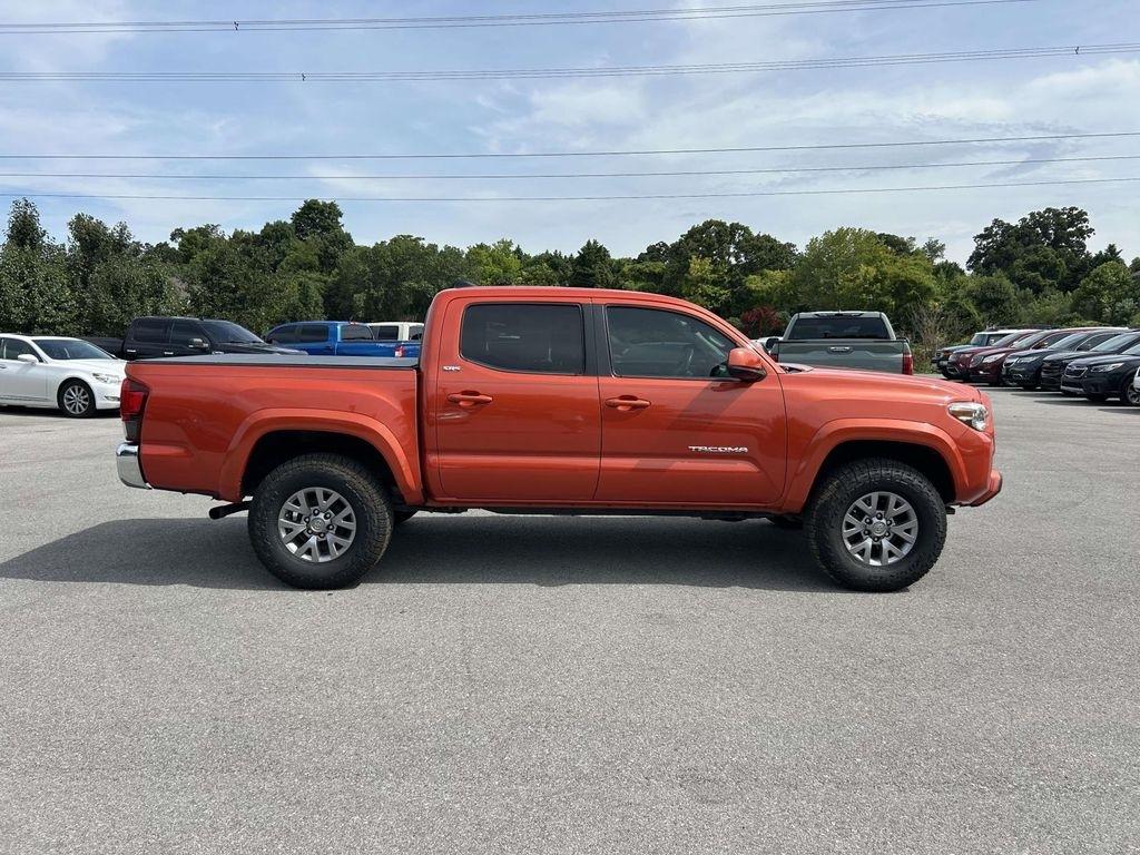 Toyota Tacoma TRD Off Road Double Cab 5' Bed V6 4x2 AT (Natl) 2018