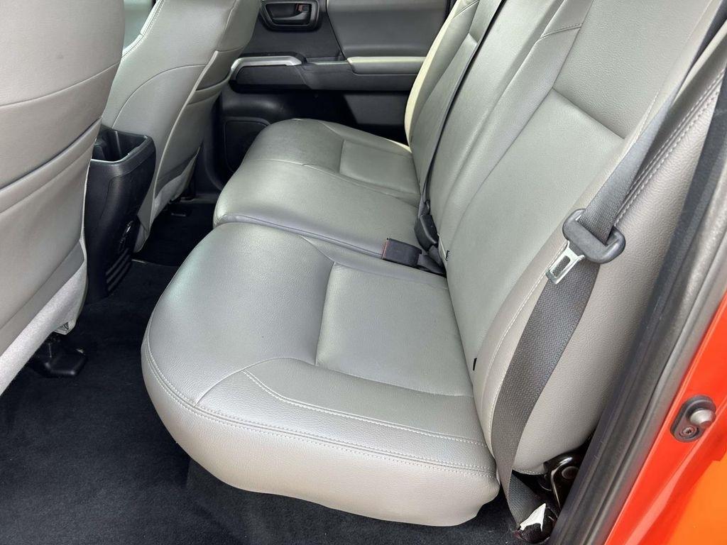 Toyota Tacoma TRD Off Road Double Cab 5' Bed V6 4x2 AT (Natl) 2018