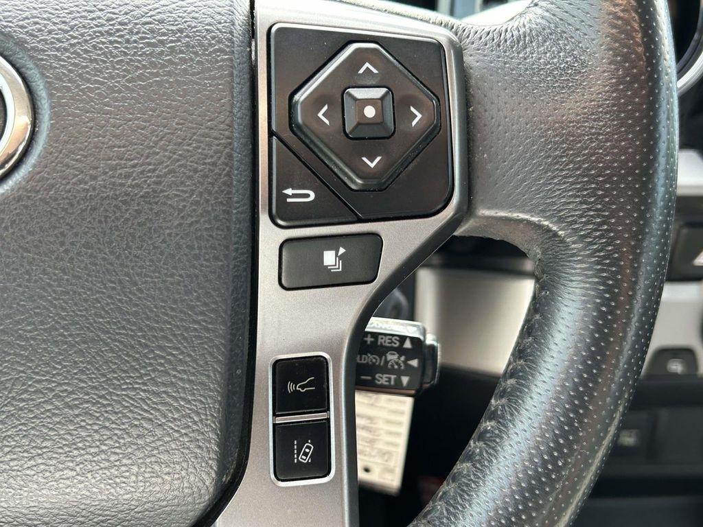 Toyota Tacoma TRD Off Road Double Cab 5' Bed V6 4x2 AT (Natl) 2018