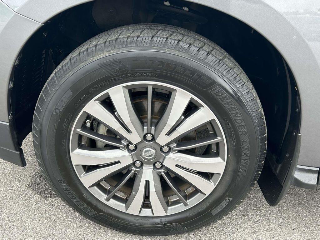 Nissan Pathfinder 4x4 S 2017