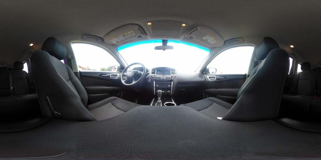 Nissan Pathfinder 4x4 S 2017