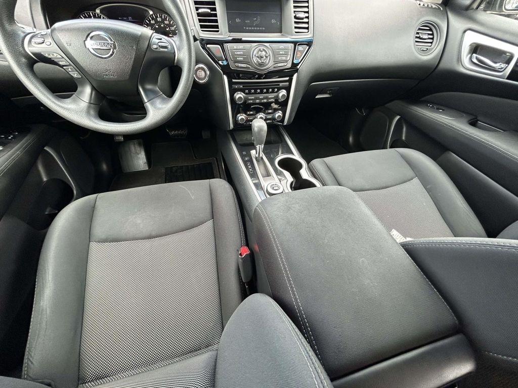 Nissan Pathfinder 4x4 S 2017