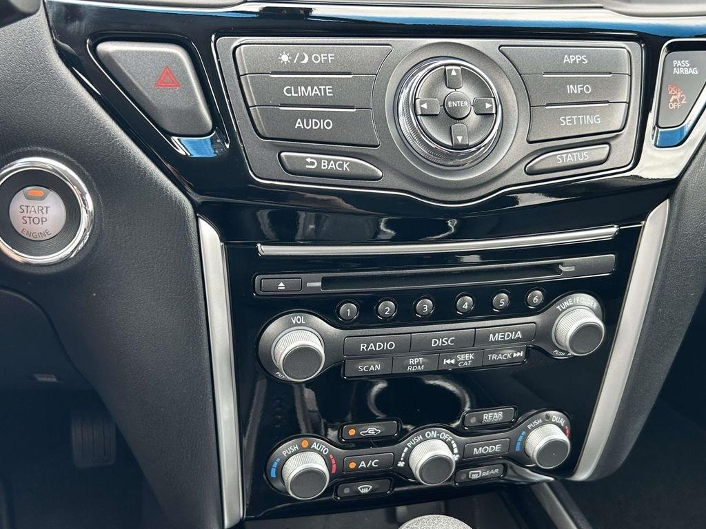 Nissan Pathfinder 4x4 S 2017