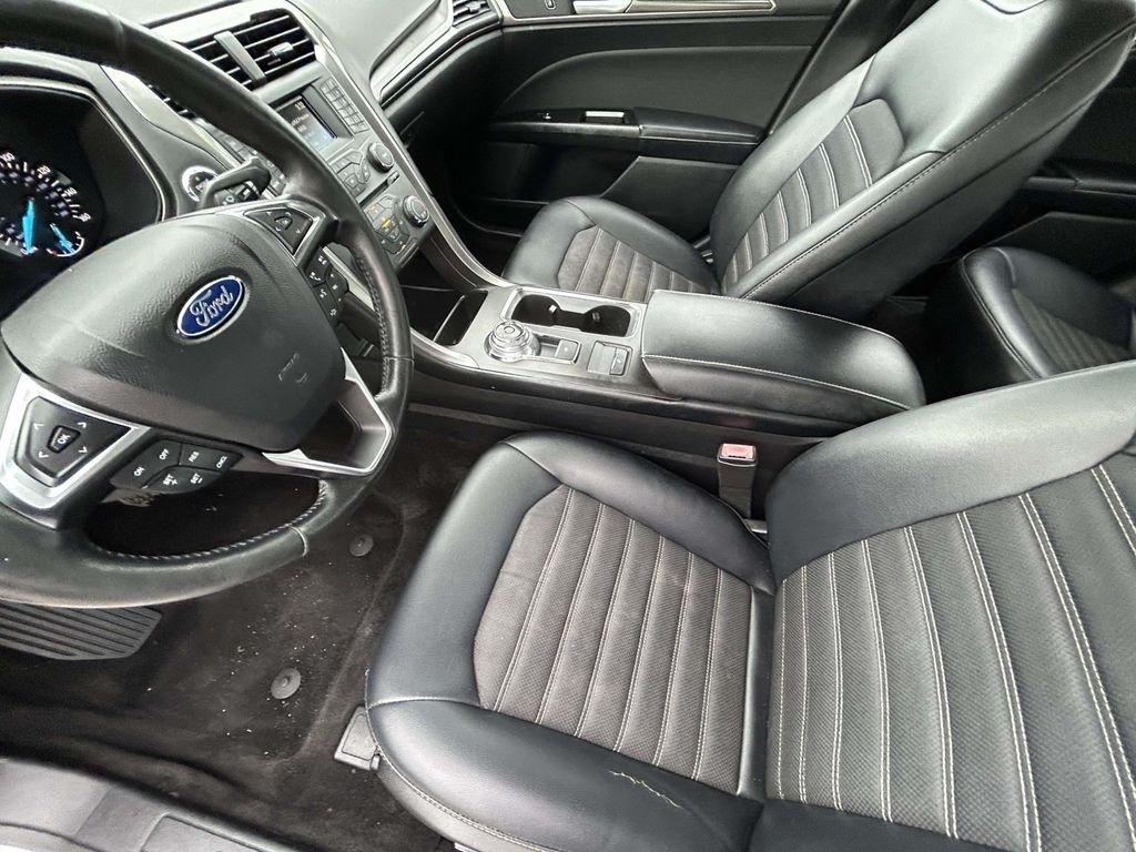Ford Fusion SE FWD 2017
