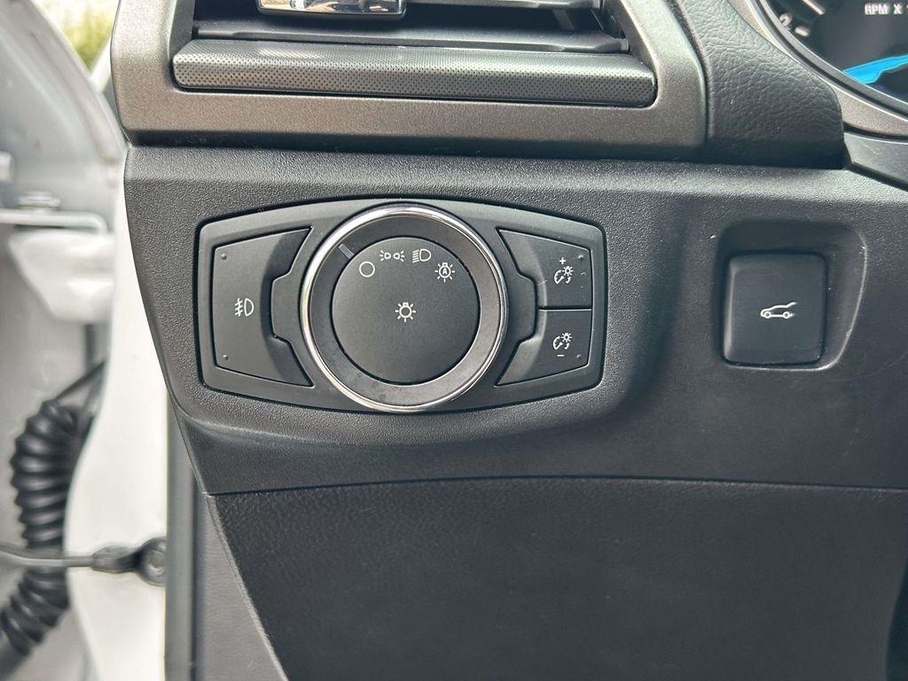 Ford Fusion SE FWD 2017