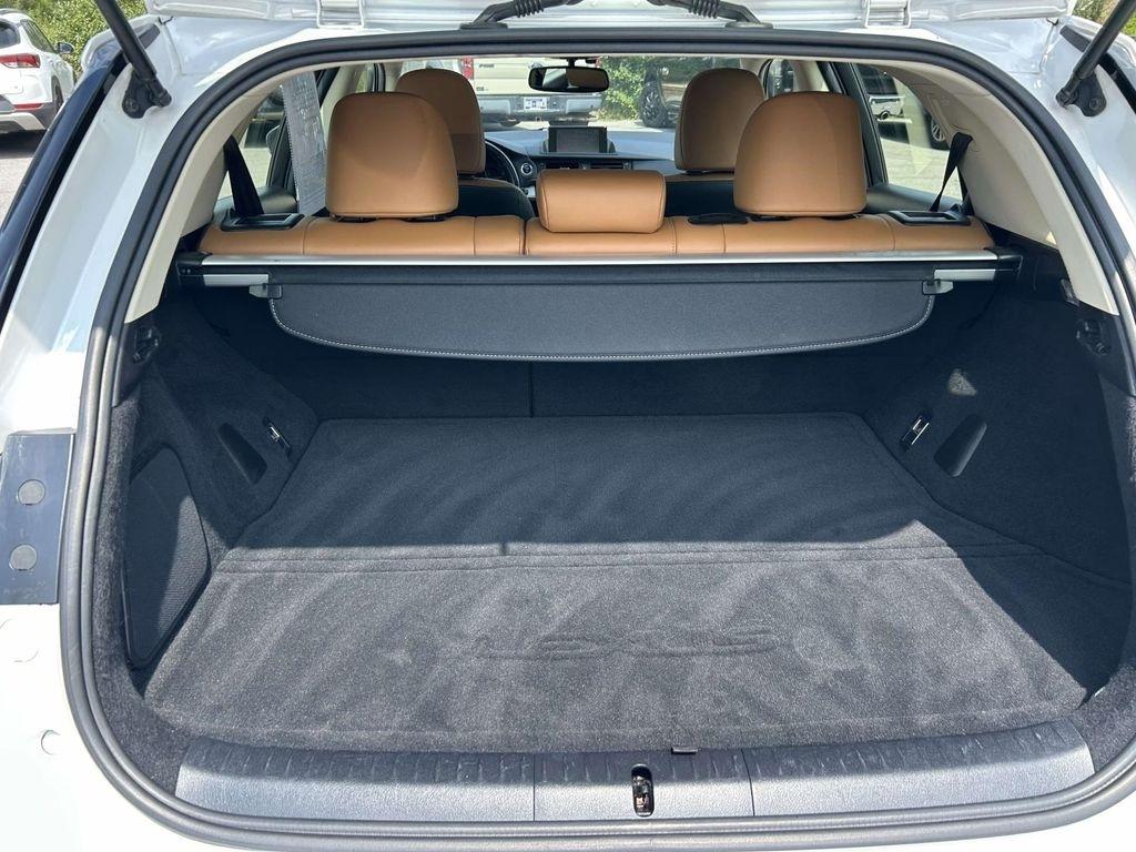 Lexus CT 200h 5dr Sdn Hybrid 2016