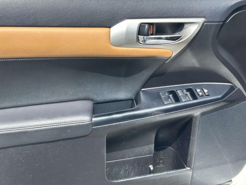 Lexus CT 200h 5dr Sdn Hybrid 2016