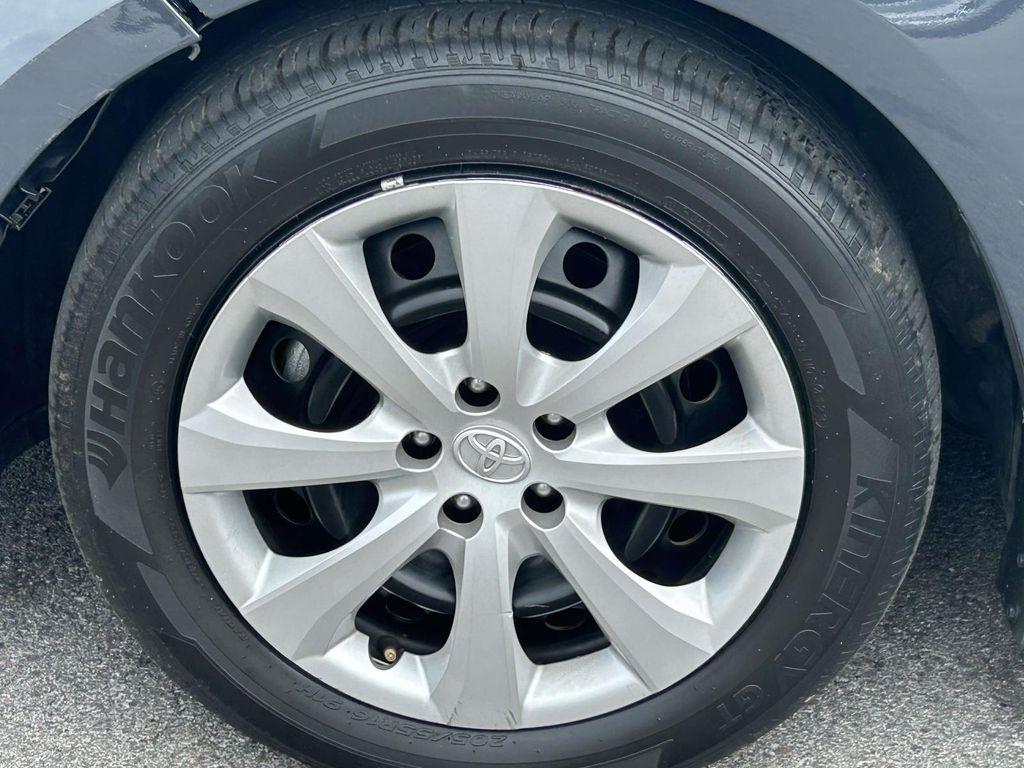 Toyota Corolla LE CVT (Natl) 2024