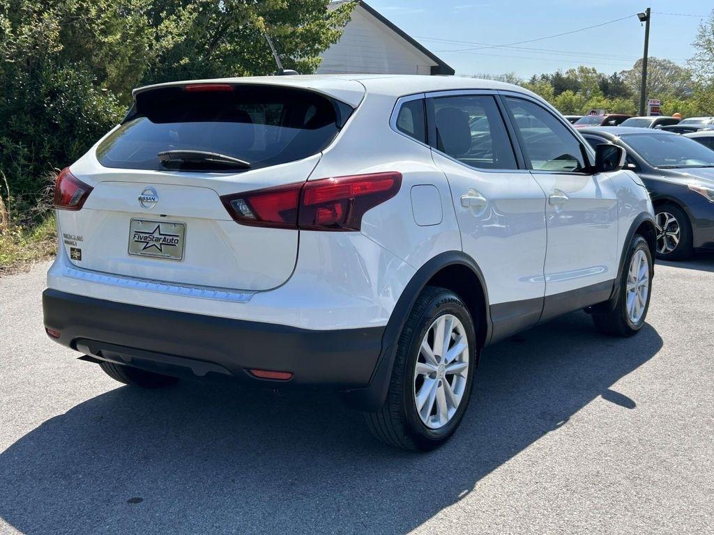Nissan Rogue Sport FWD S 2017