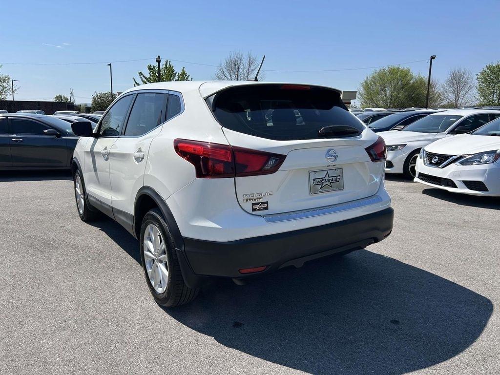 Nissan Rogue Sport FWD S 2017