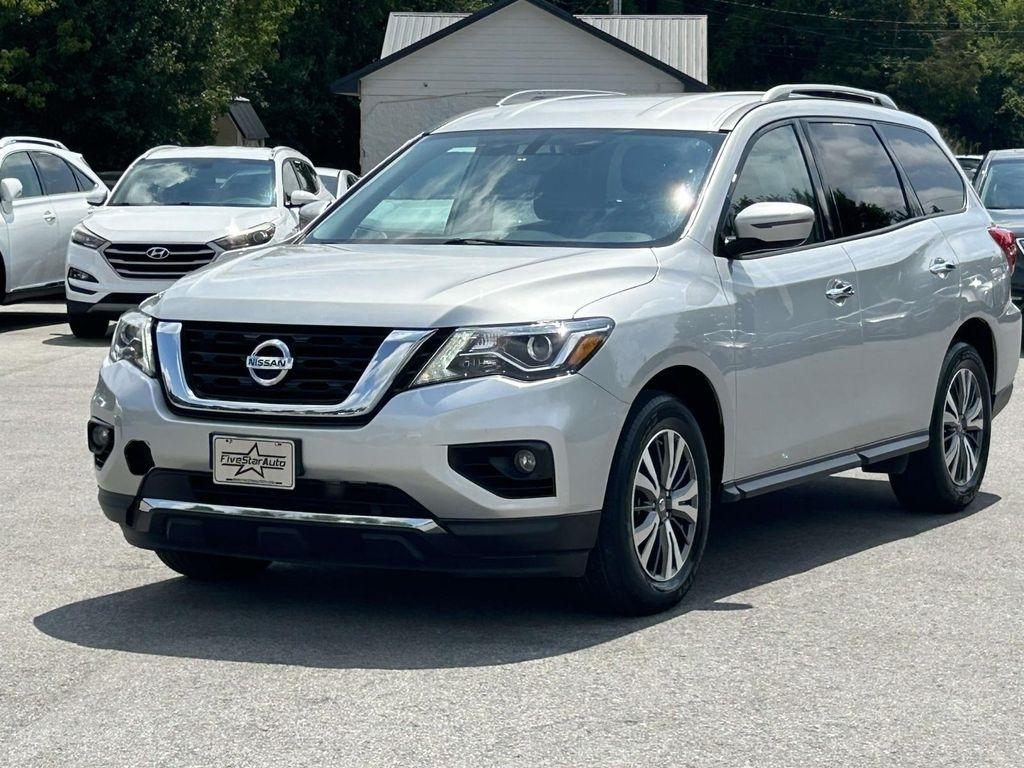 Nissan Pathfinder FWD Platinum 2017