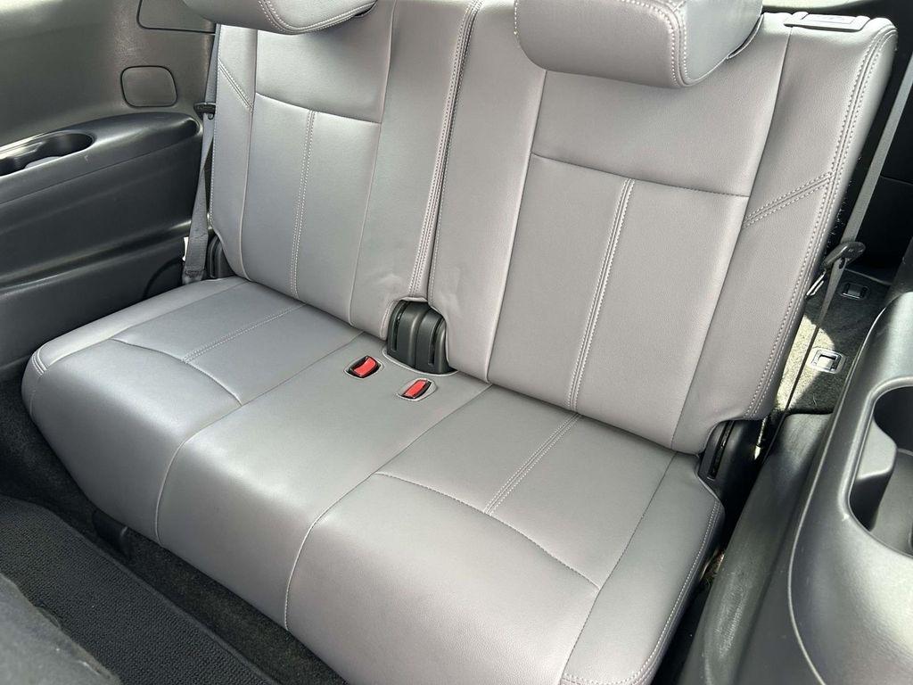 Nissan Pathfinder FWD Platinum 2017