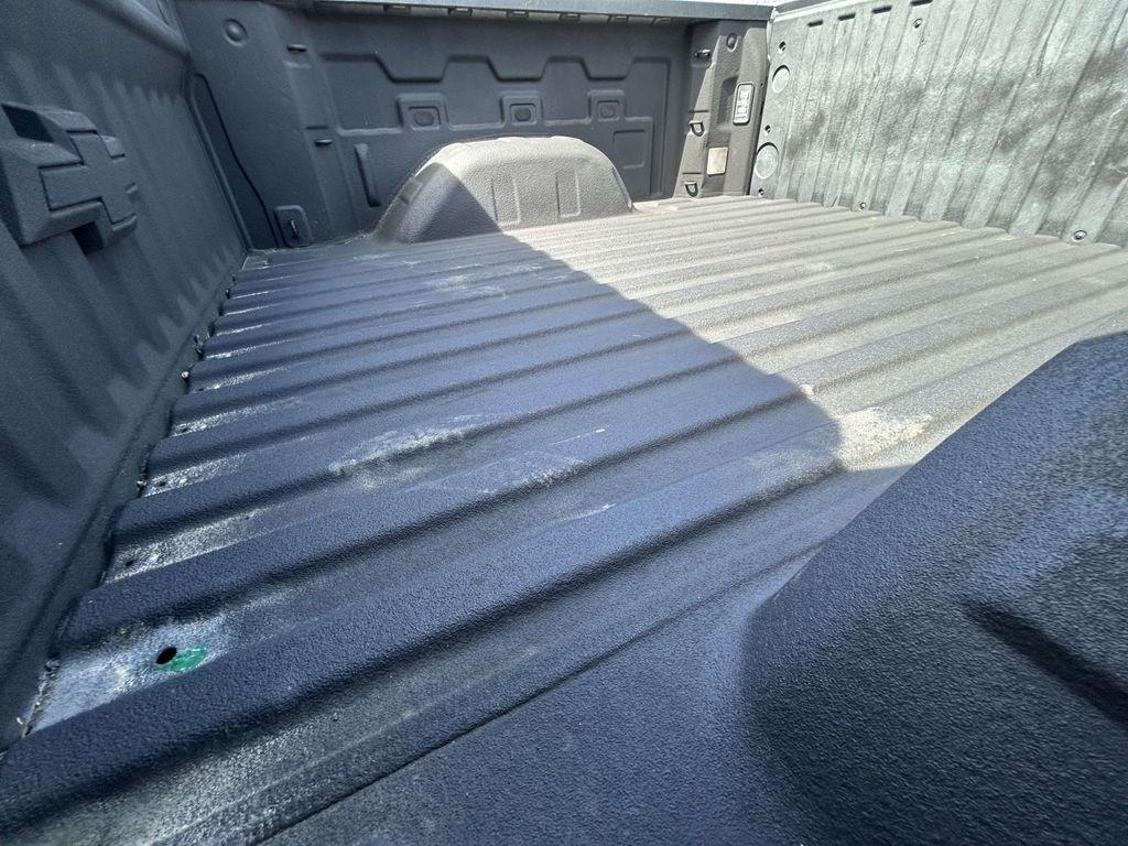 Chevrolet Silverado 1500 4WD Crew Cab 147" Custom 2020