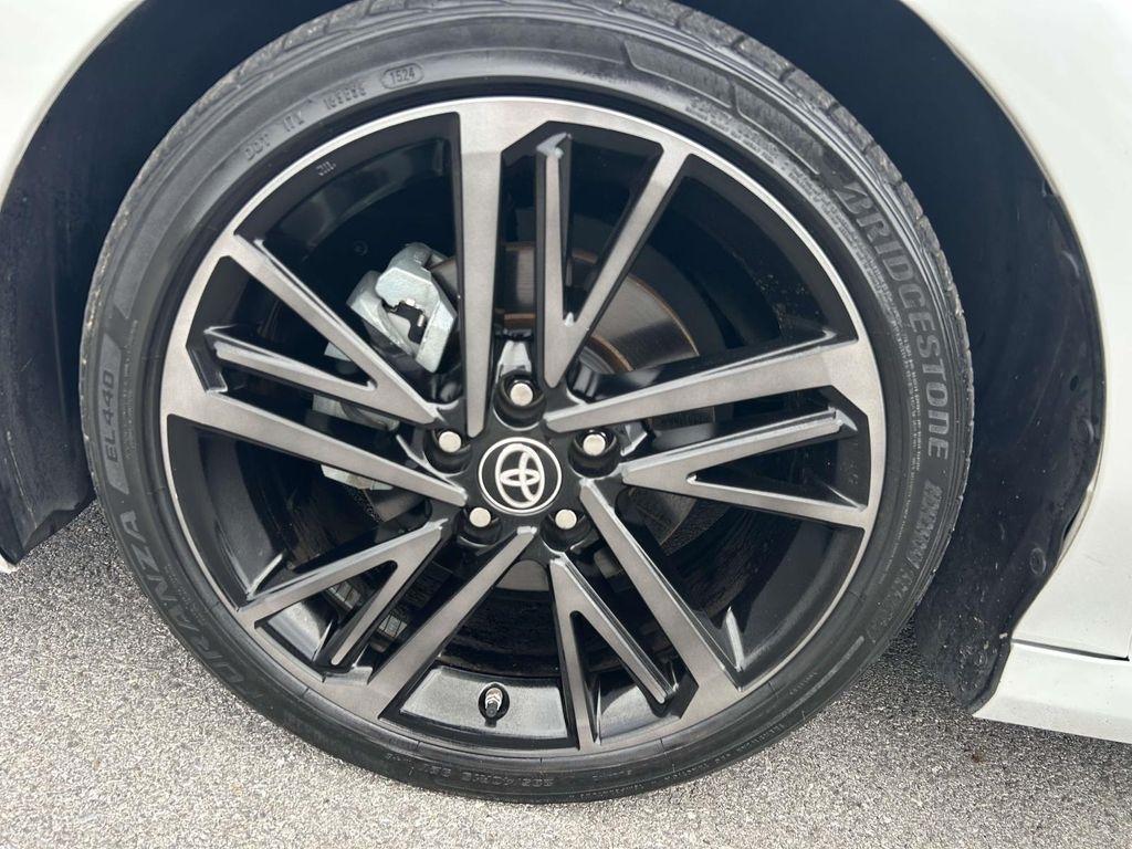 Toyota Camry XLE Auto (Natl) 2018