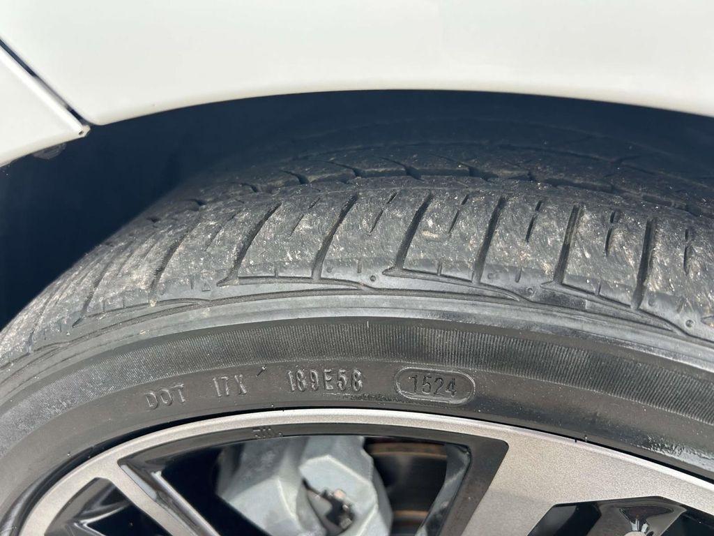 Toyota Camry XLE Auto (Natl) 2018