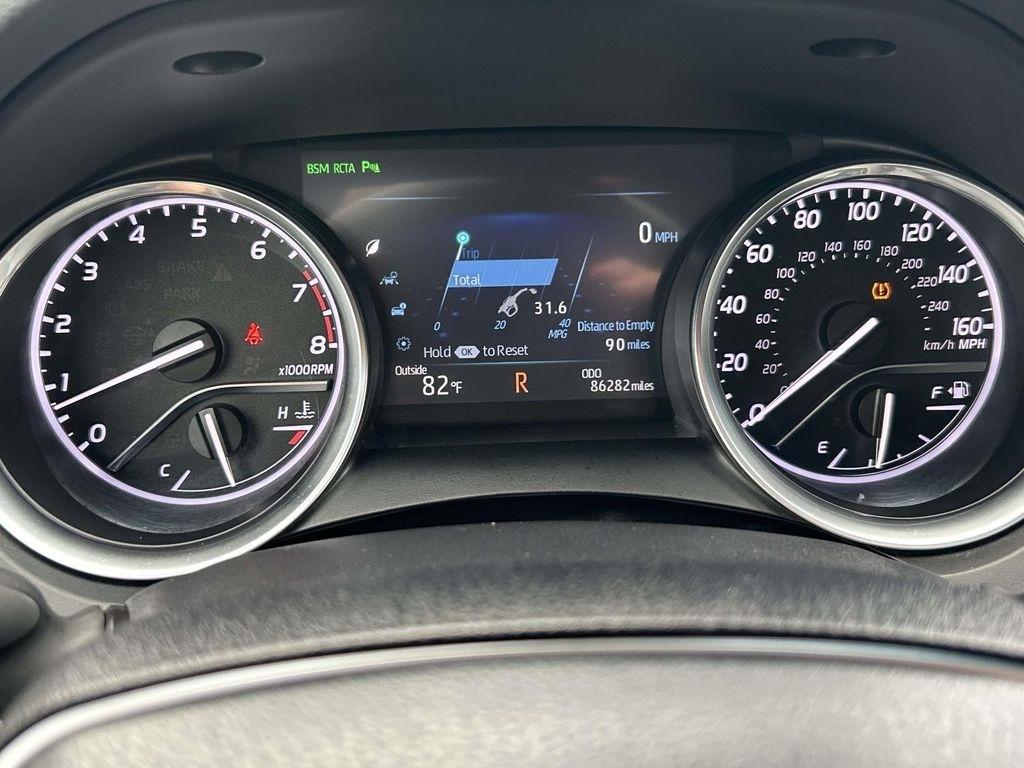 Toyota Camry XLE Auto (Natl) 2018