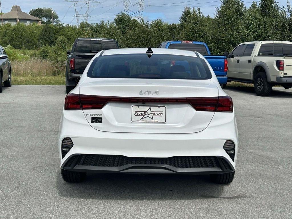 Kia Forte LXS IVT 2024
