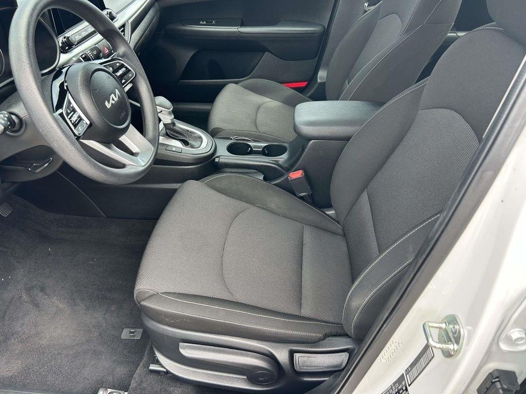 Kia Forte LXS IVT 2024