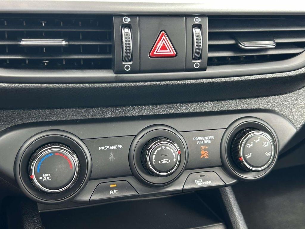 Kia Forte LXS IVT 2024