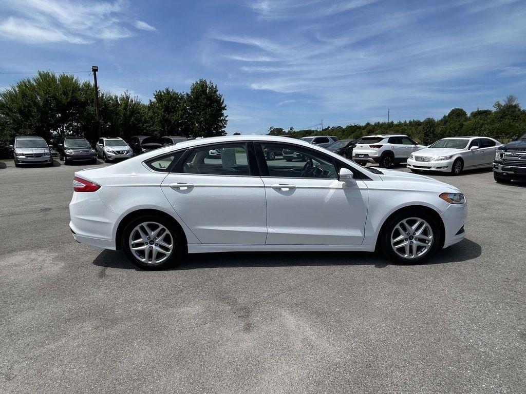 Ford Fusion 4dr Sdn SE FWD 2014