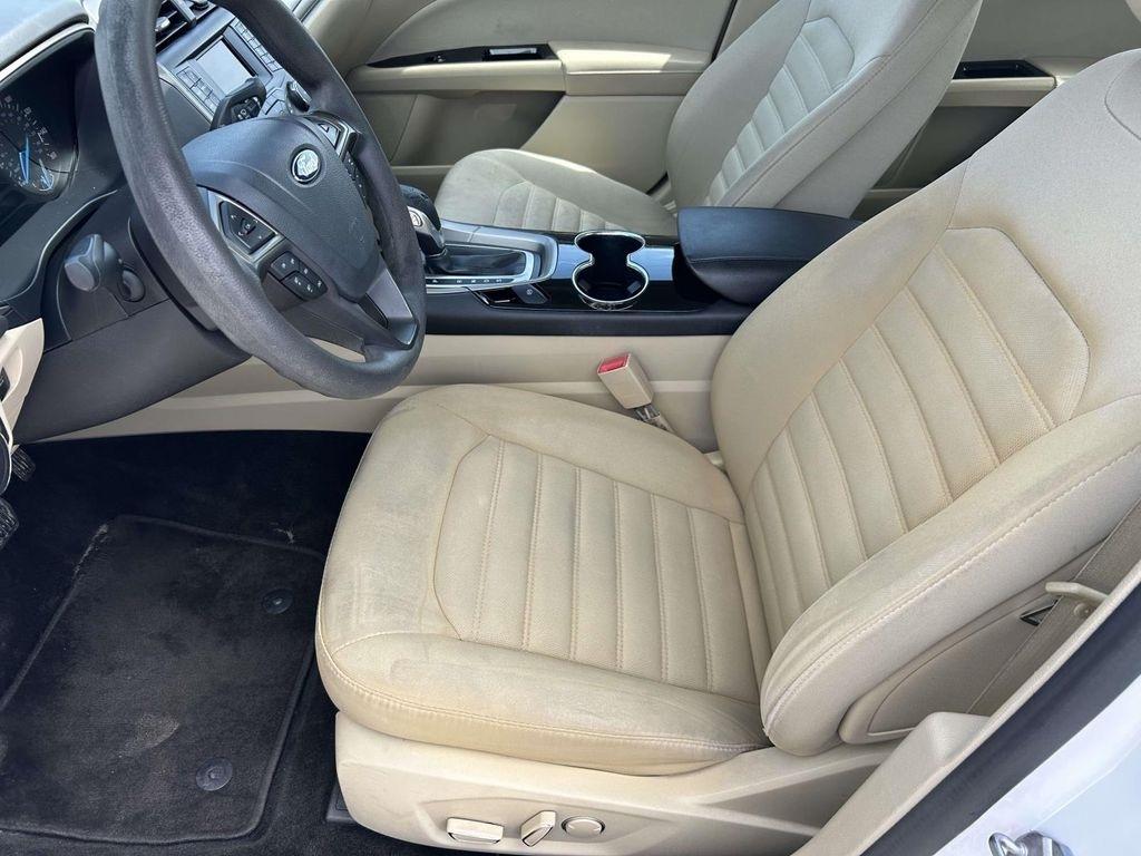 Ford Fusion 4dr Sdn SE FWD 2014