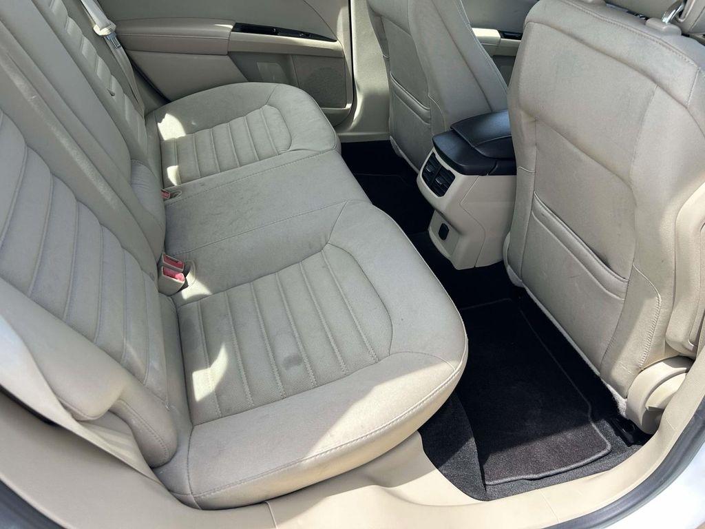 Ford Fusion 4dr Sdn SE FWD 2014