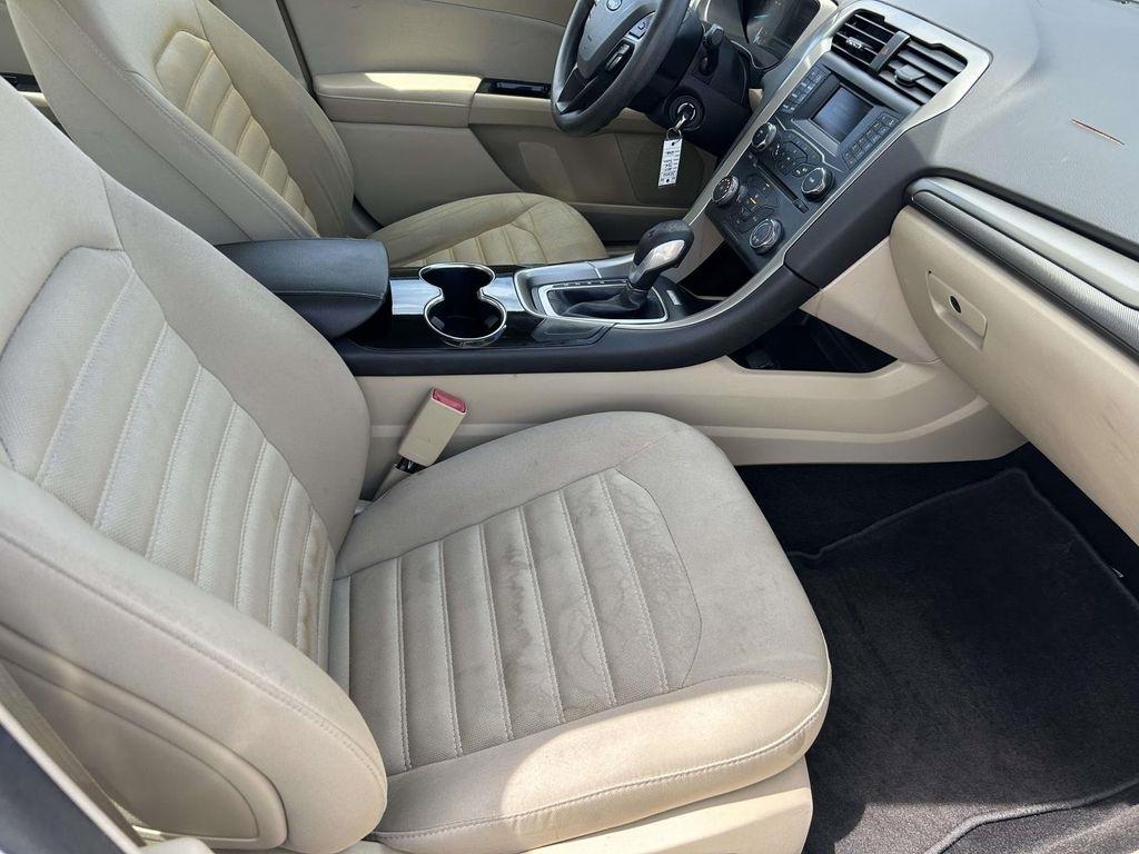 Ford Fusion 4dr Sdn SE FWD 2014