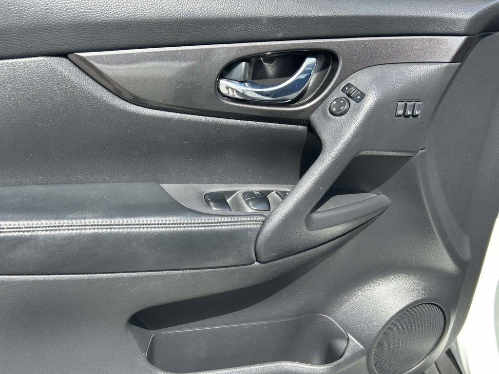 Nissan Rogue FWD SV 2019