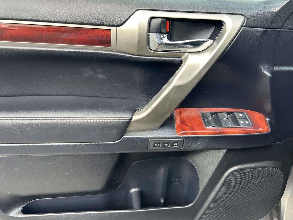 Lexus GX 460 4WD 4dr 2013
