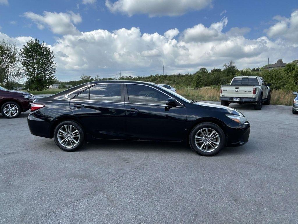 Toyota Camry XLE Auto (Natl) 2017