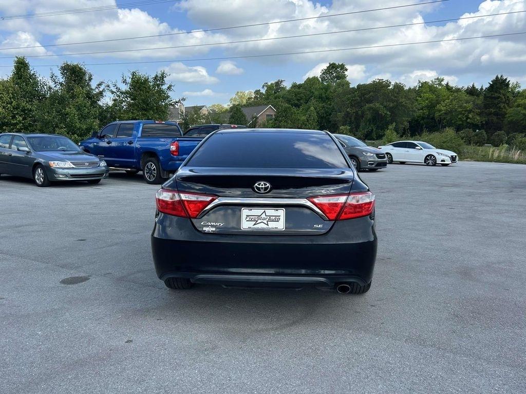 Toyota Camry XLE Auto (Natl) 2017
