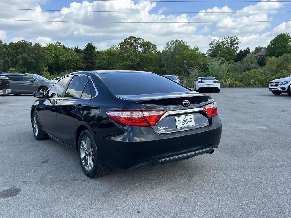 Toyota Camry XLE Auto (Natl) 2017